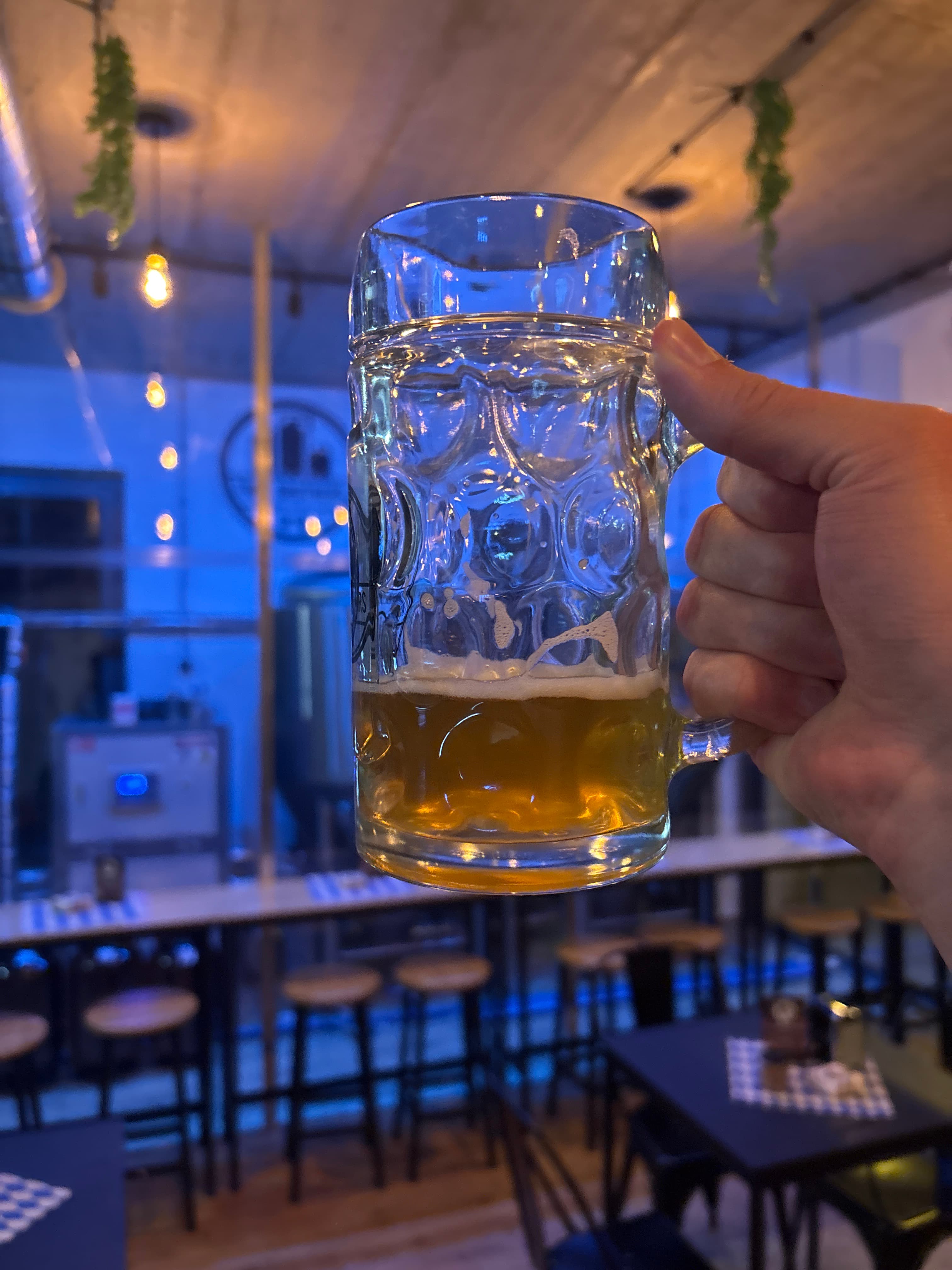 Piwo z niską goryczką ale cytrusowe.