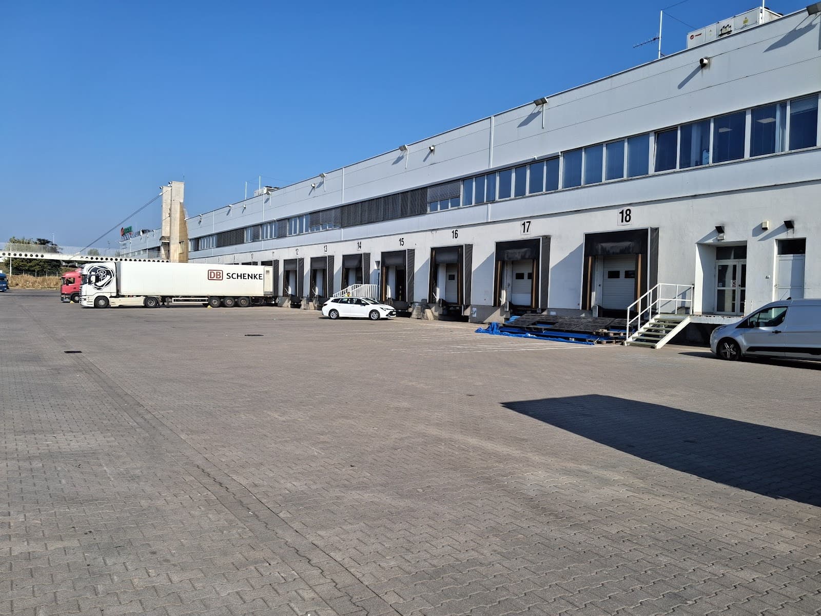 Eurocash Dystrybucja - Hurtownia Spożywcza, Siedziba Główna