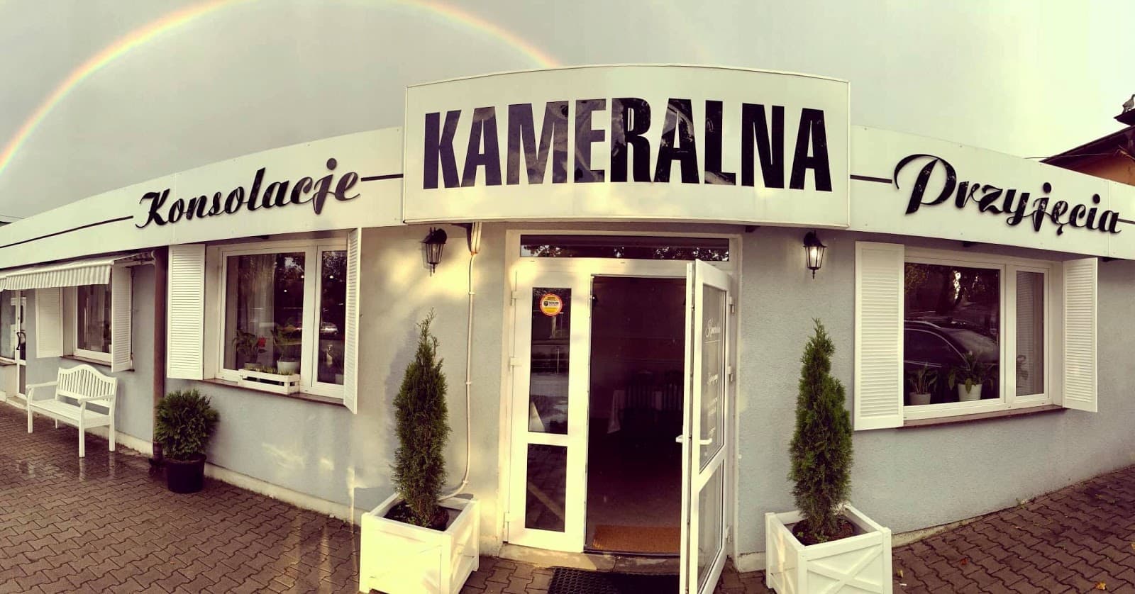 Kameralna Usługi Gastronomiczne. Restauracja Majdanek, organizacja styp.