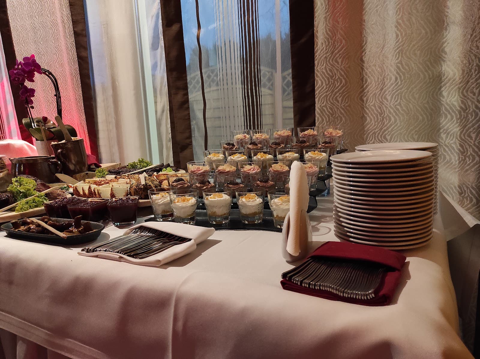 Koncertowa. Restauracja, catering, organizacja przyjęć