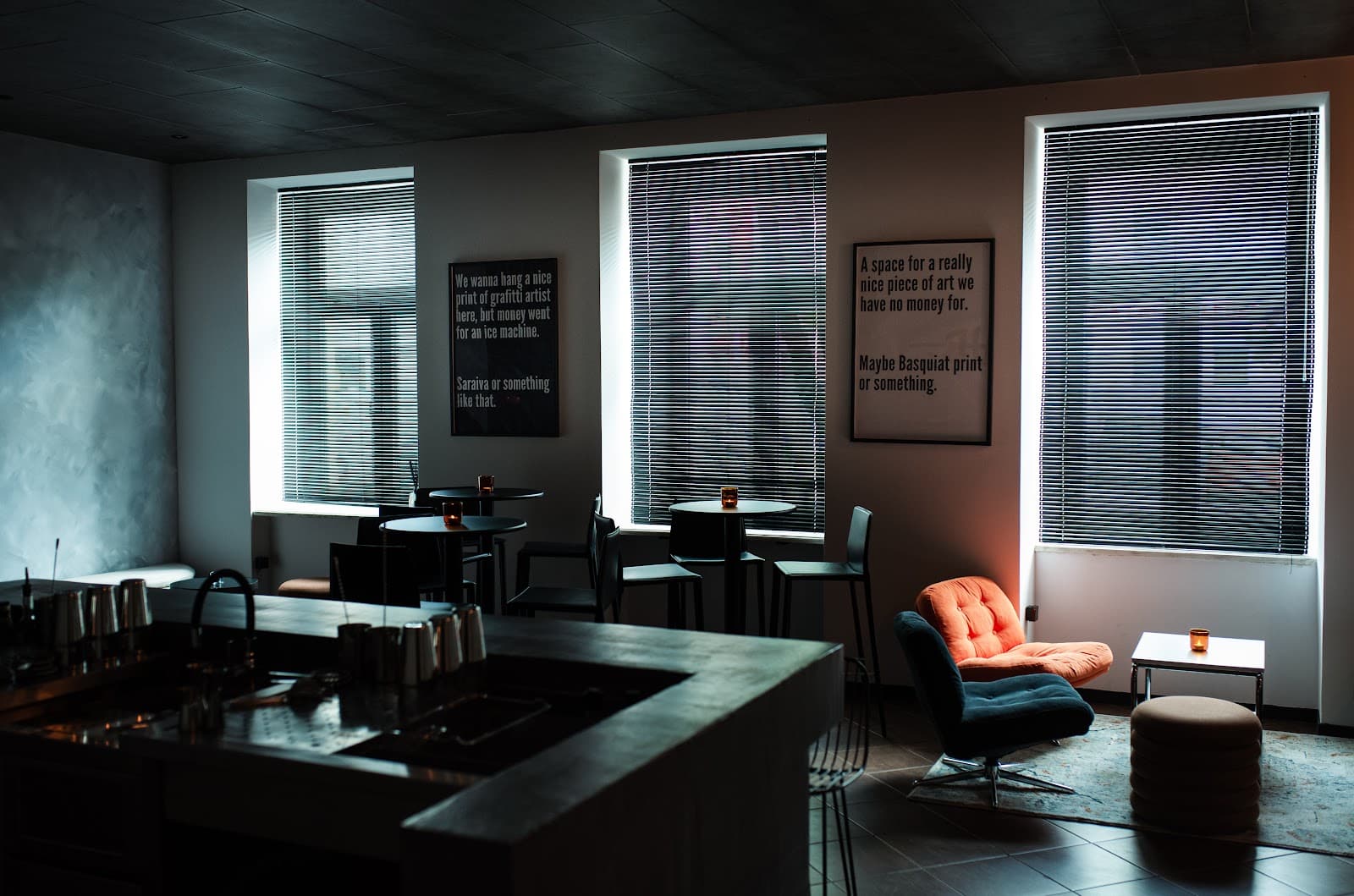 Labour - cocktail bar