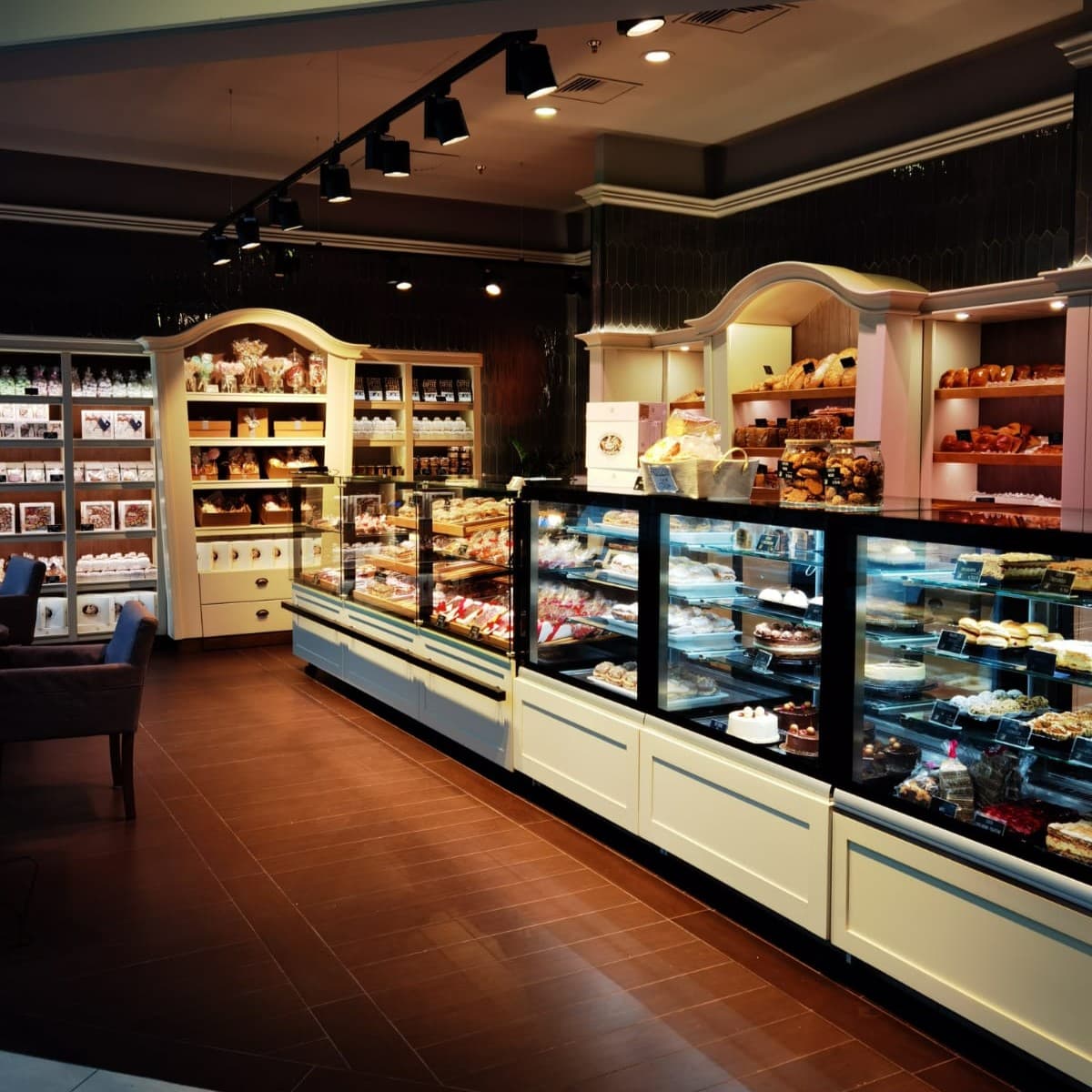 Sklep firmowy Piekarni Sarzyński