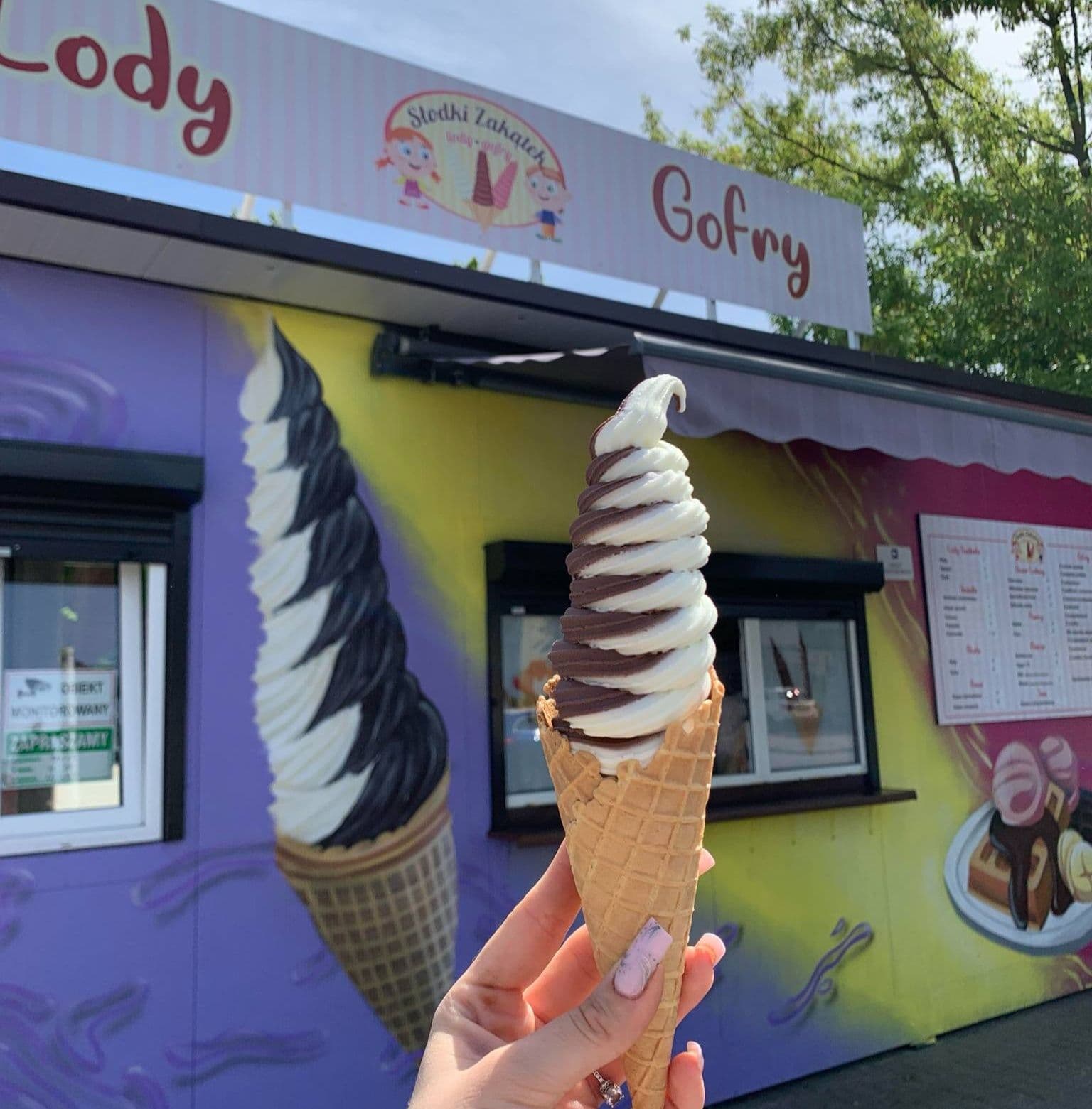 Słodki Zakątek - Lody gofry desery Lodziarnia Lublin