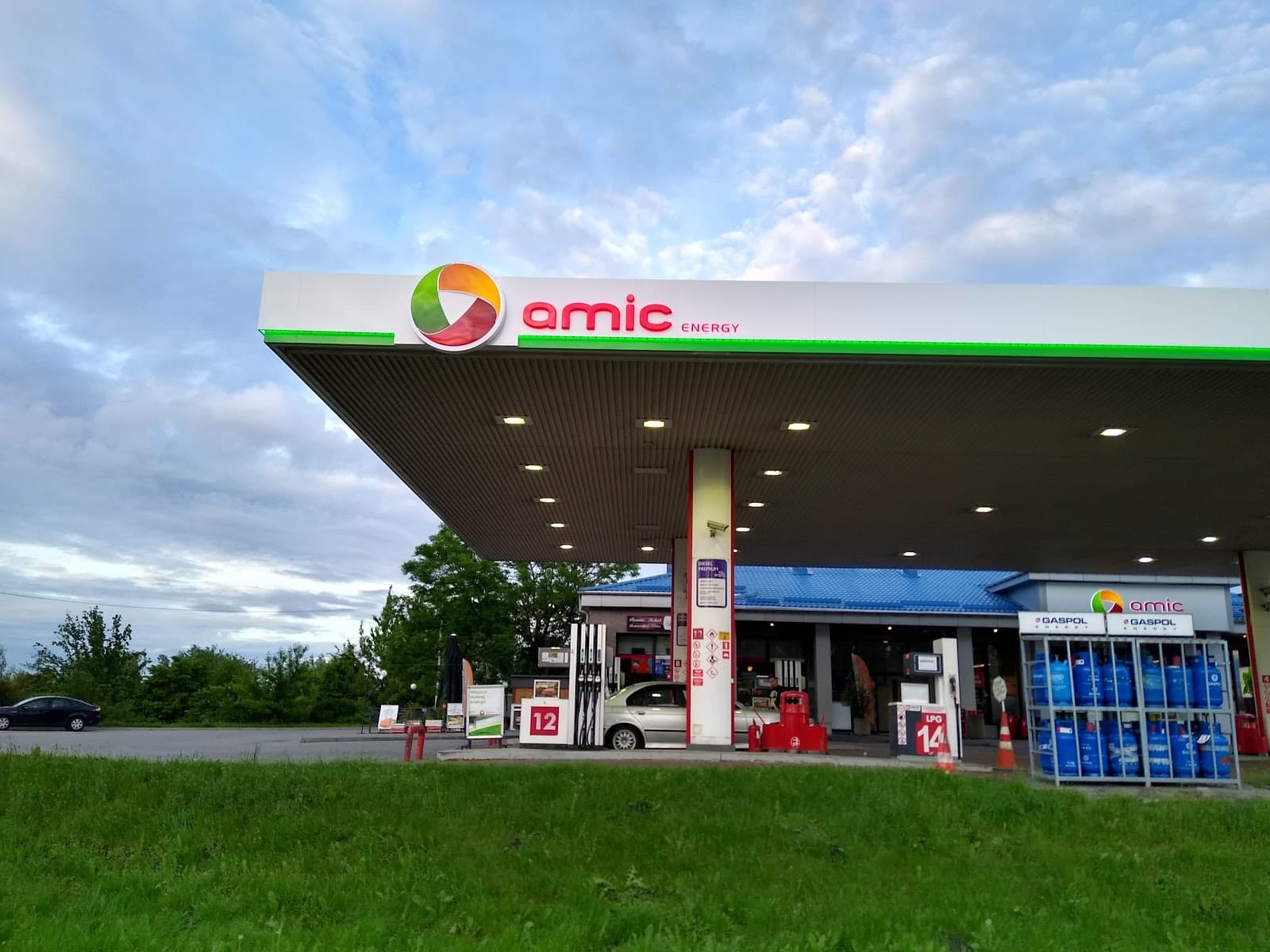 Stacja Paliw AMIC Energy