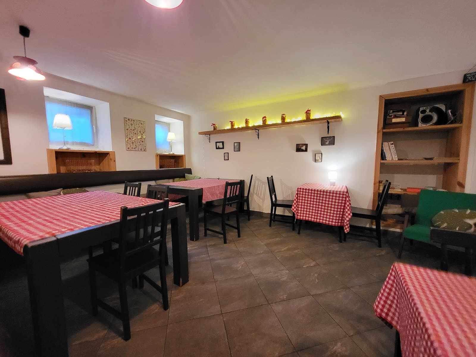 Vegan Bistro Pomylone Gary